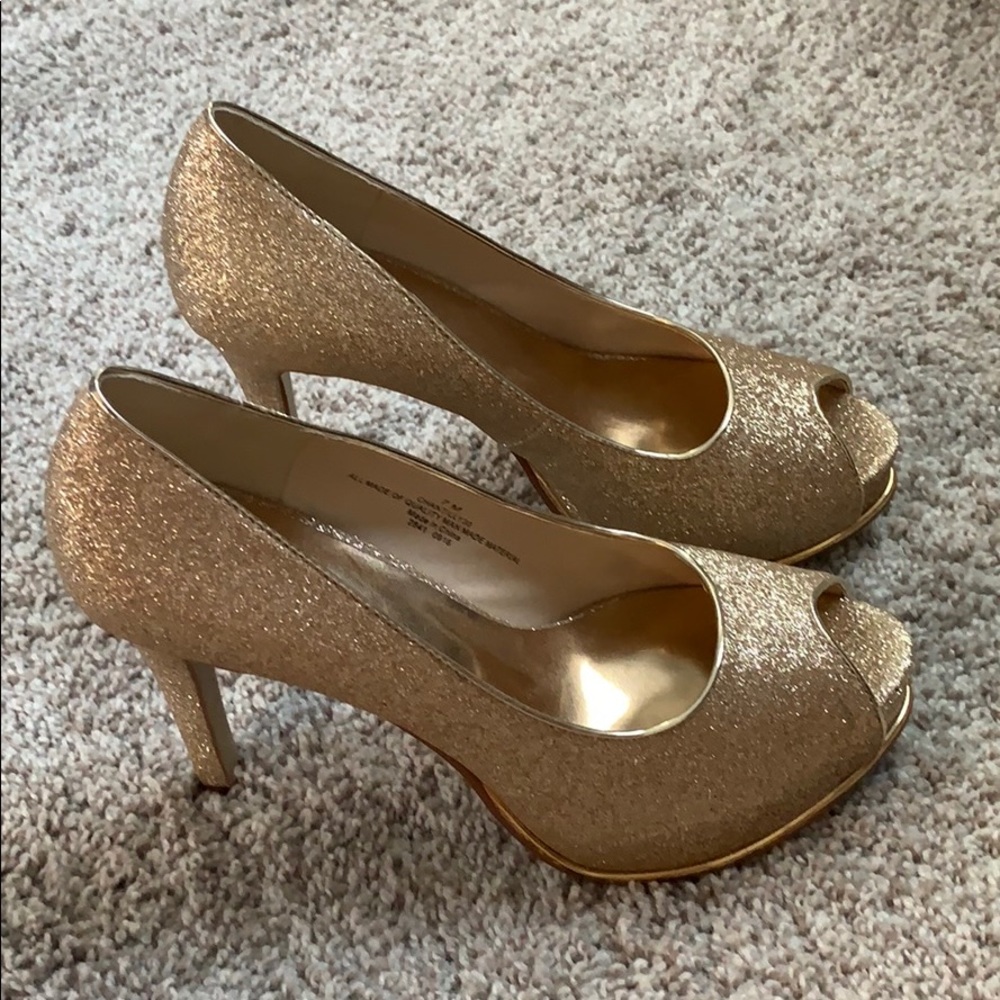 Nine West gold heels